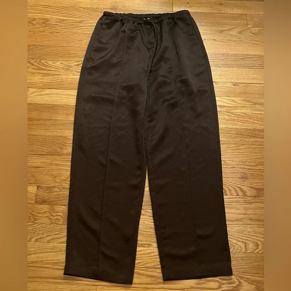 Madewell Pintucked Slim Pull-On Pants in Satin - Picture 6 of 6